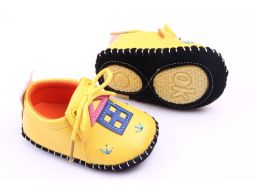 Przepiękne żółte buciki z domkiem 4 -7 m (15)*