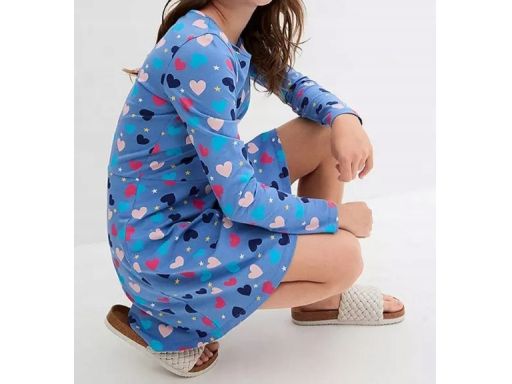 B.P.C sukienka dziewczęca niebieska w kolorowe serduszka 128/134.