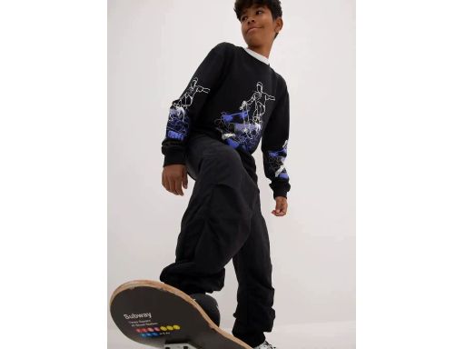 B.P.C bluza chłopięca czarna z nadrukiem r.176/182
